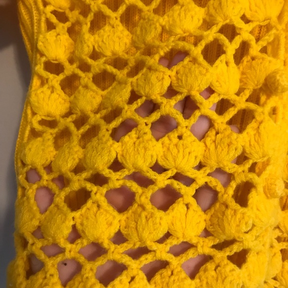 Golden yellow knit acrylic blouse - Picture 3 of 4